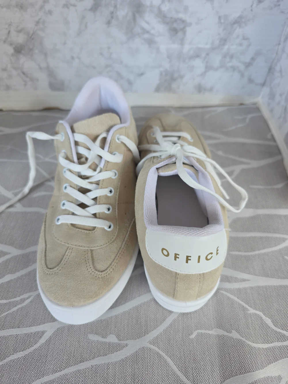 Office London beige suede
